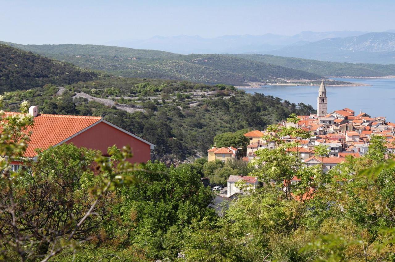 Apartments With A Parking Space Vrbnik, Krk - 429 外观 照片